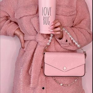 Meet your Posher, Nadia